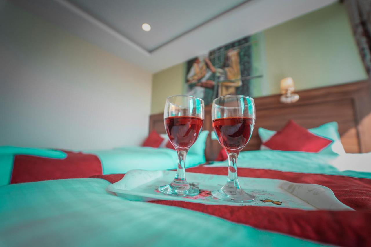 Hotel Royal Image Pokhara Kültér fotó