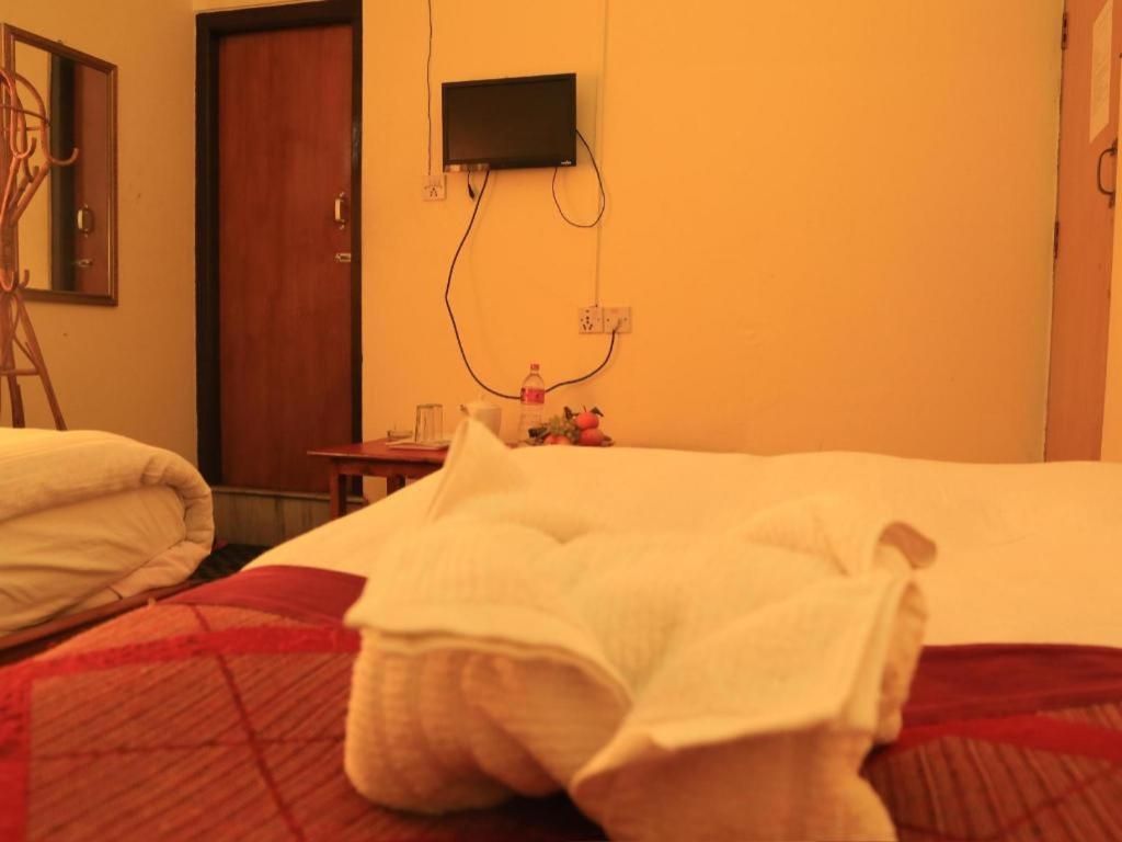 Hotel Royal Image Pokhara Kültér fotó