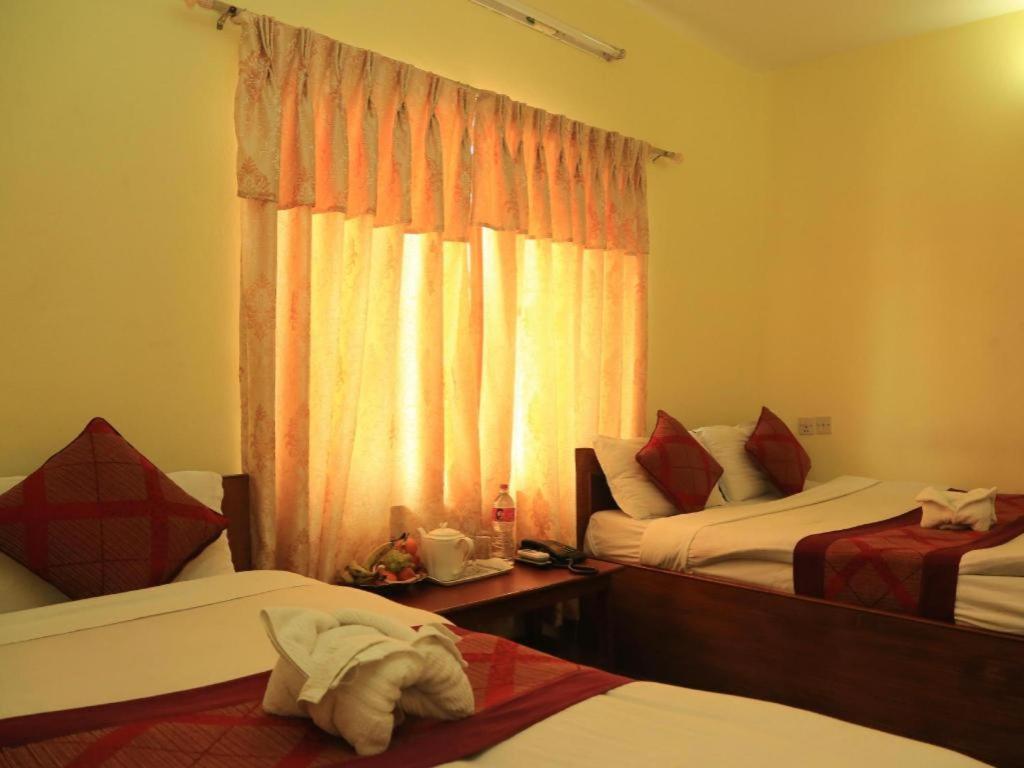 Hotel Royal Image Pokhara Kültér fotó