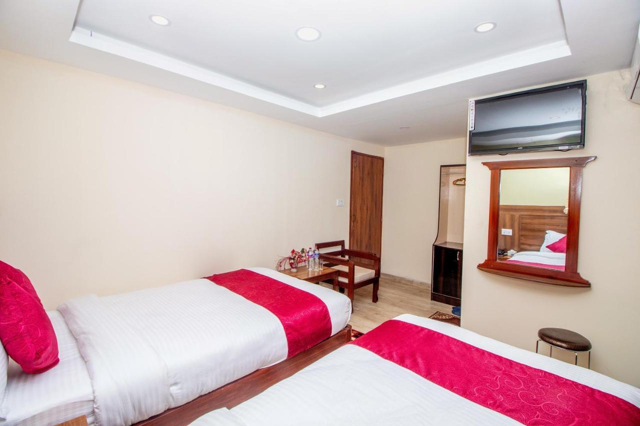 Hotel Royal Image Pokhara Kültér fotó