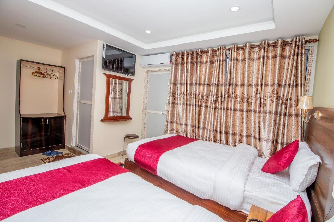 Hotel Royal Image Pokhara Kültér fotó