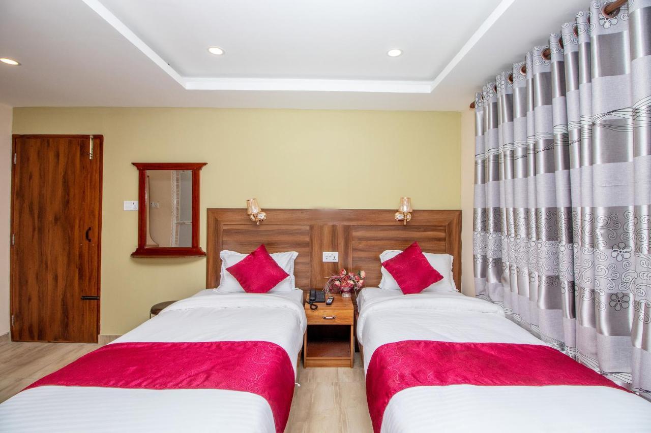 Hotel Royal Image Pokhara Kültér fotó