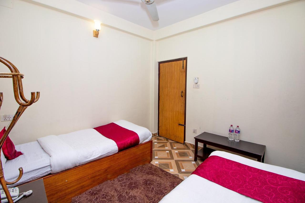 Hotel Royal Image Pokhara Kültér fotó